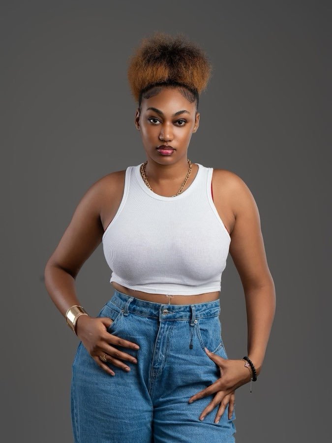 Studio Portraits still 4